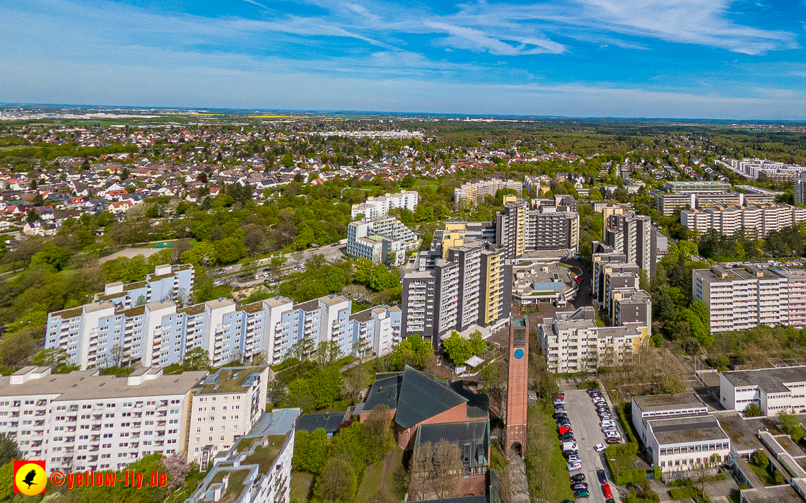 04.05.2023 - Luftbilder vom Marx-Zentrum uns seiner Umgebung in Neuperlach